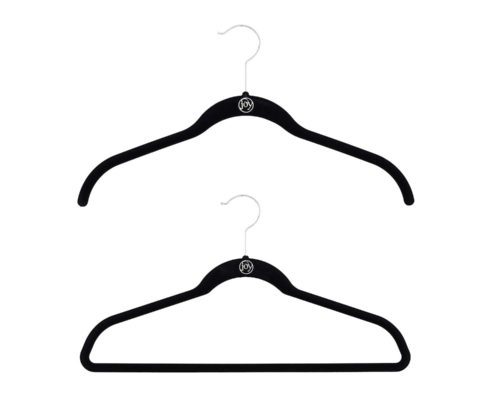 organizing tip for velvet hangers