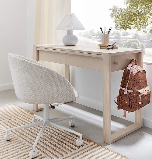 Crate & Kids Gemini Desk for styling your kids study space